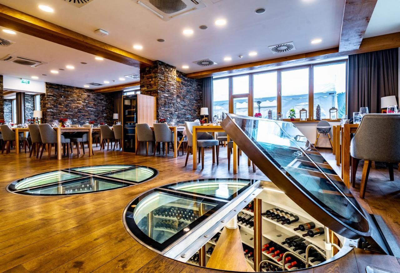 Grandhotel Tatra Velké Karlovice Exterior foto